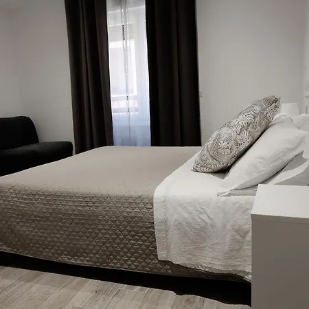 Central Guest House 3* Civitavecchia