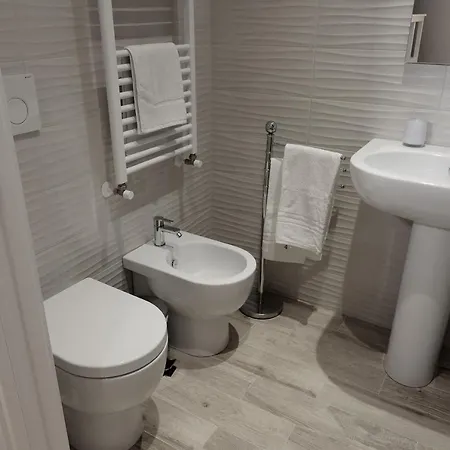 Pensjonat Central Guest House Civitavecchia