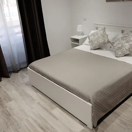 Gasthof Central Guest House