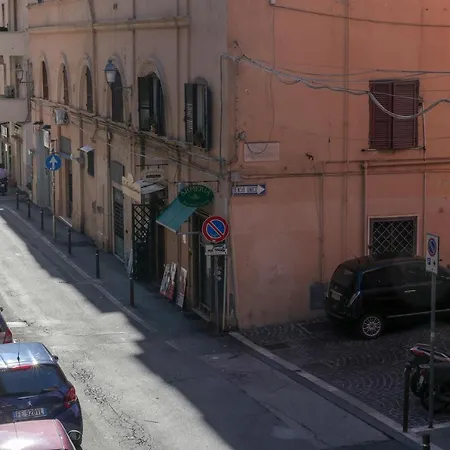 Pensionat Central Guest House 3*