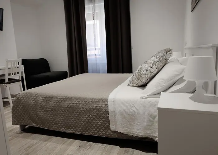 Central Guest House 3* Civitavecchia