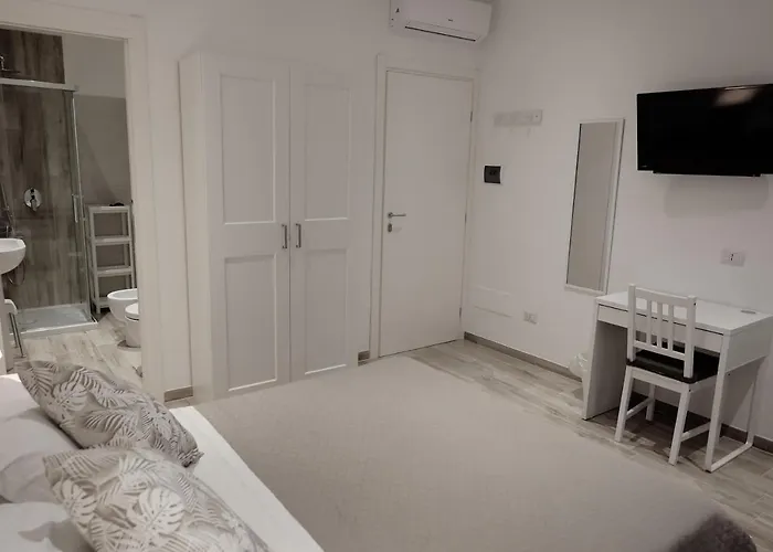 Pensionat Central Guest House Civitavecchia